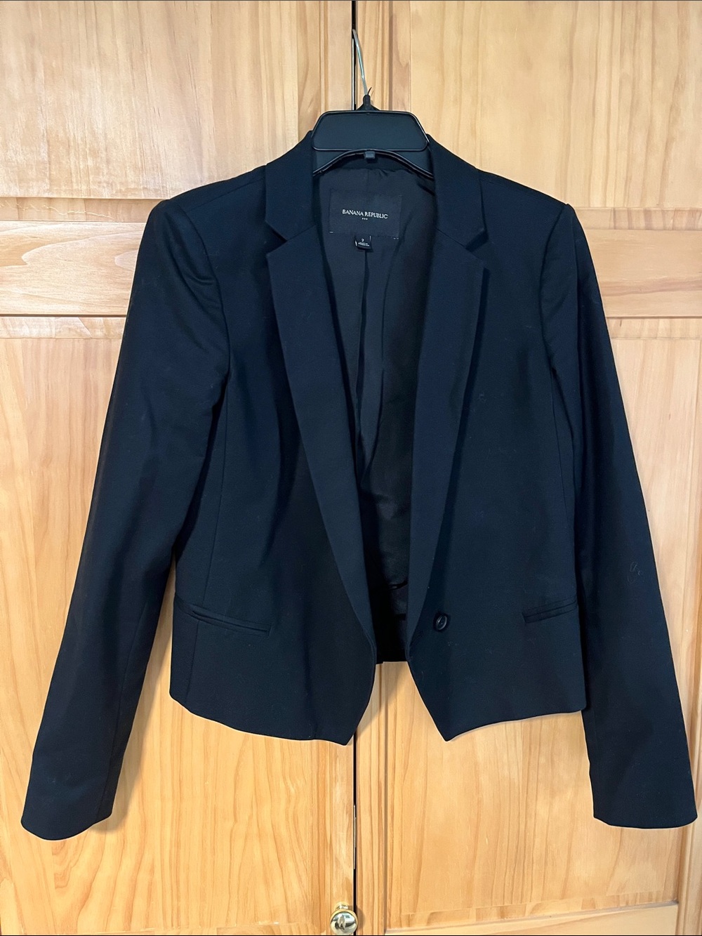 Banana Republic Women's Black Single-Button Short Tailored Blazer